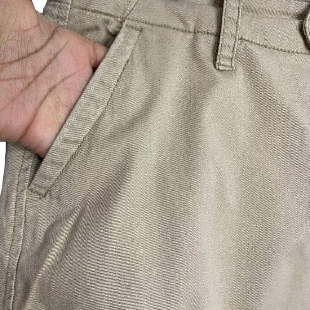 St. John's Bay Chino Shorts Womens 14 Khaki Brown Pockets Preppy Casual Academia